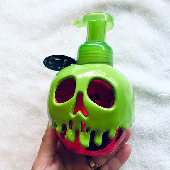 🍎✨ NWT Bath & Body Works – Evil Queen Poison Apple Foaming Soap Dispenser 🖤 - Picture 5 of 12